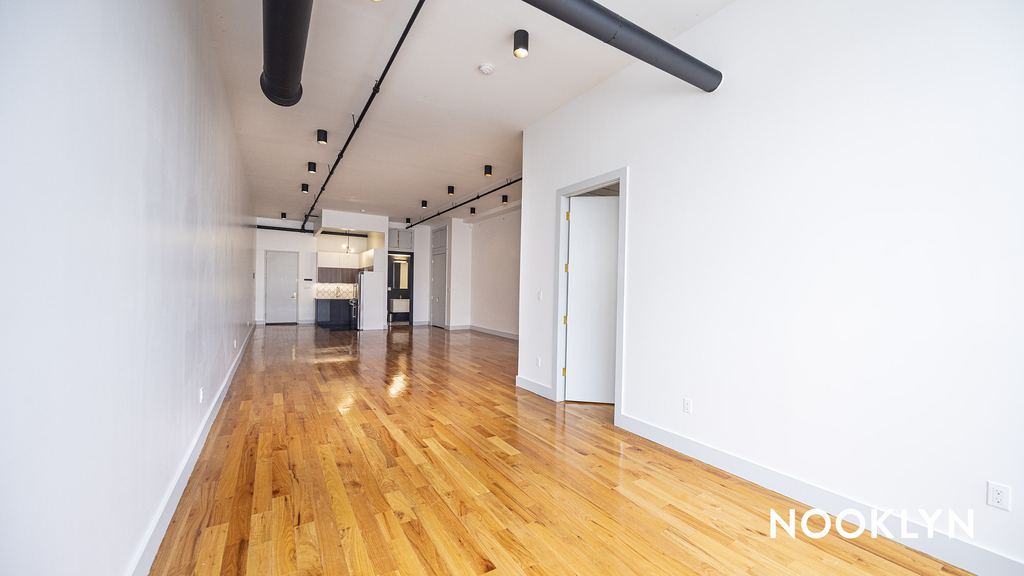 255 McKibbin St  - Photo 11