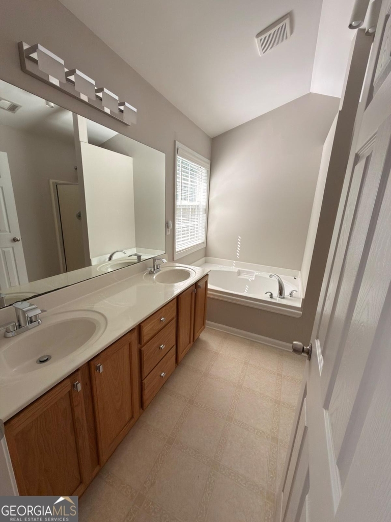 5706 Amberside Lane - Photo 49