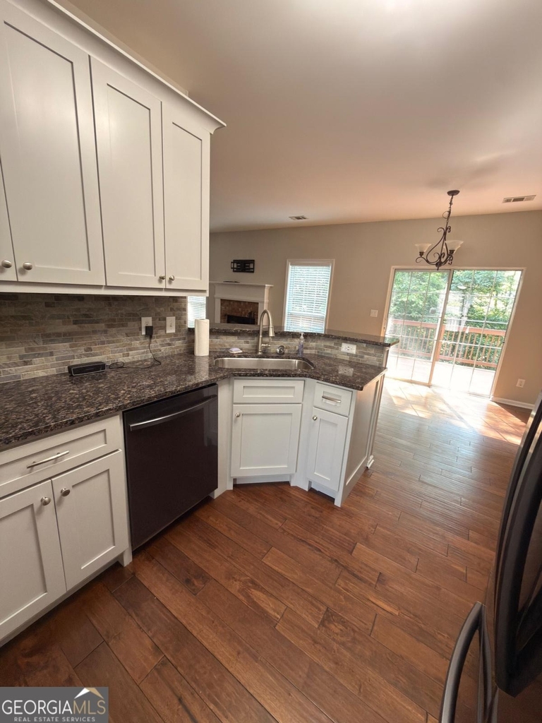 5706 Amberside Lane - Photo 19