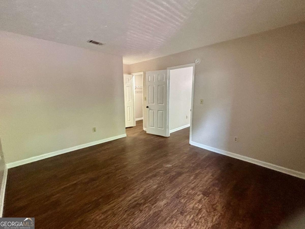 3841 Woodridge Way - Photo 16