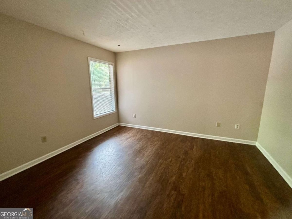 3841 Woodridge Way - Photo 15