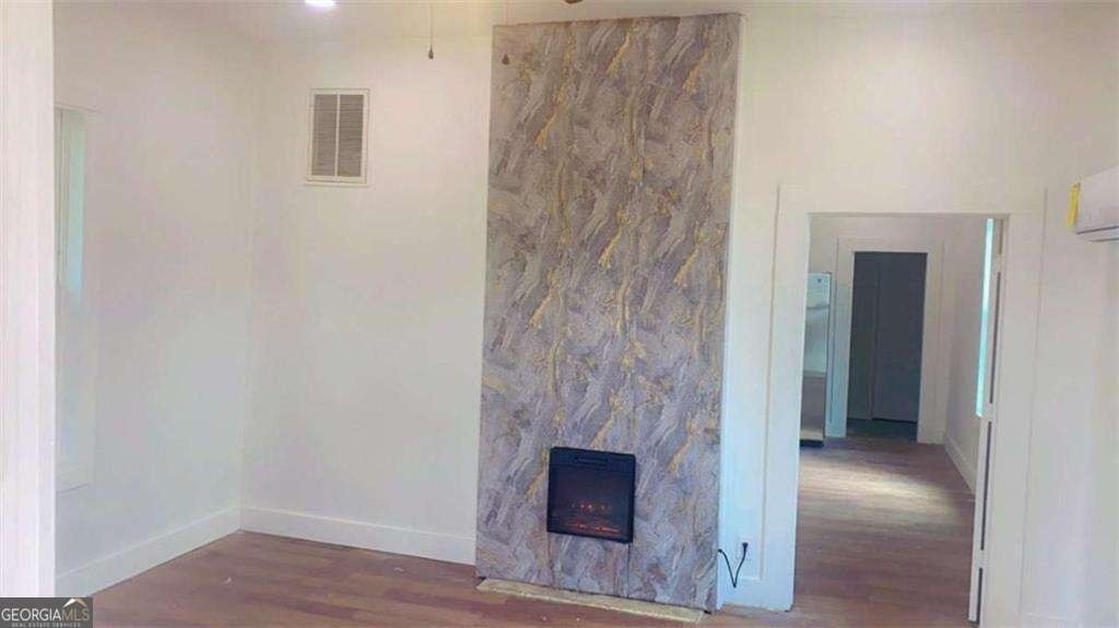 248 Madison Street - Photo 2