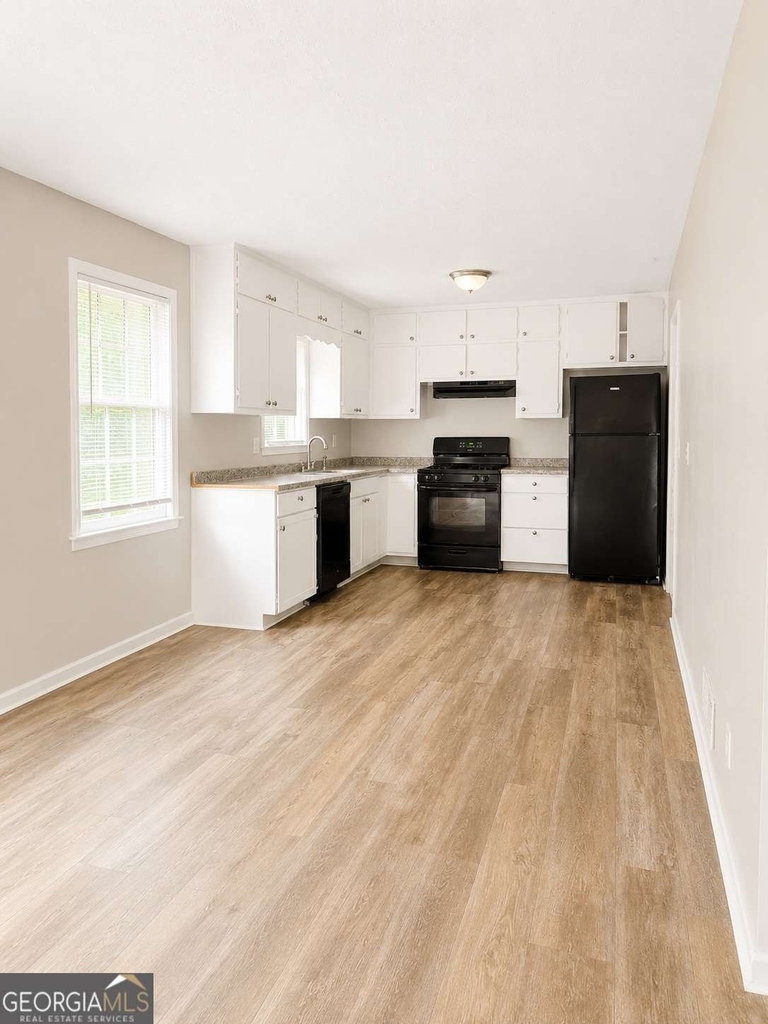 2401 Dawn Court - Photo 1