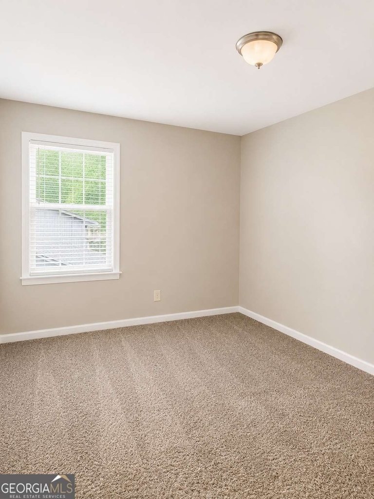 2401 Dawn Court - Photo 6