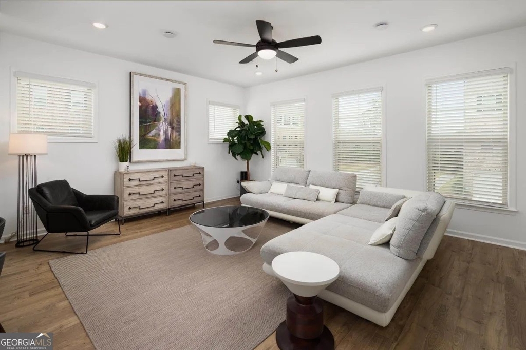 1515 Brantin Drive - Photo 6