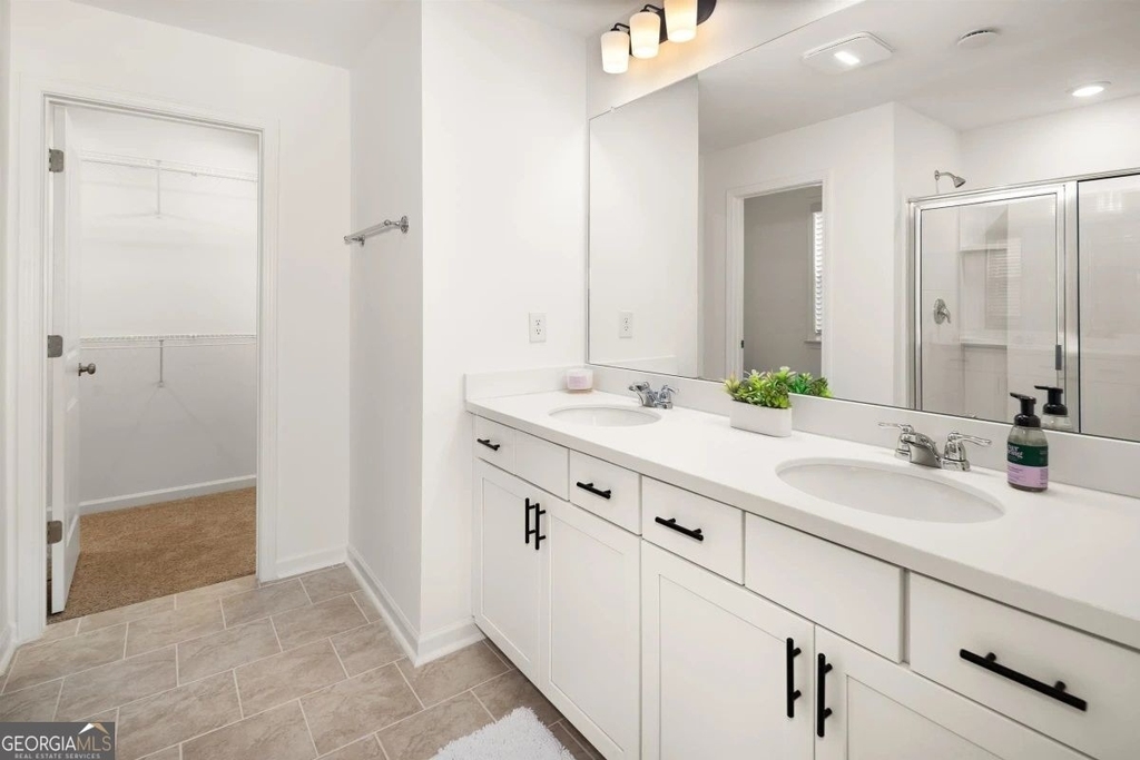 1515 Brantin Drive - Photo 9
