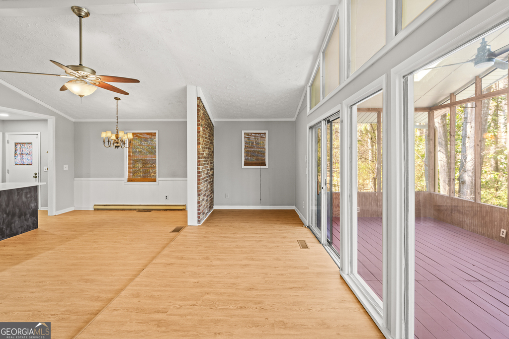 4421 Jacobs Drive - Photo 4