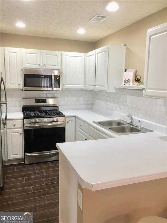 2040 Keenland Court - Photo 2