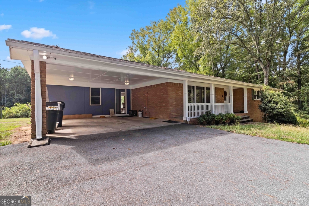 1646 Highway 92 N - Photo 0