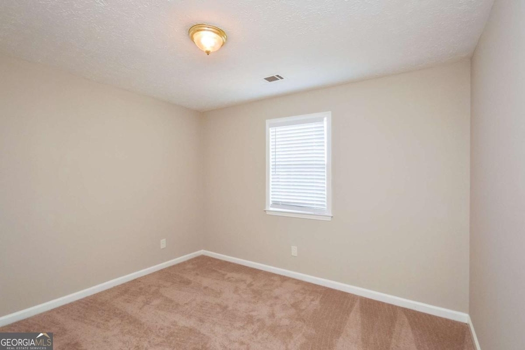300 Claremont Drive - Photo 4