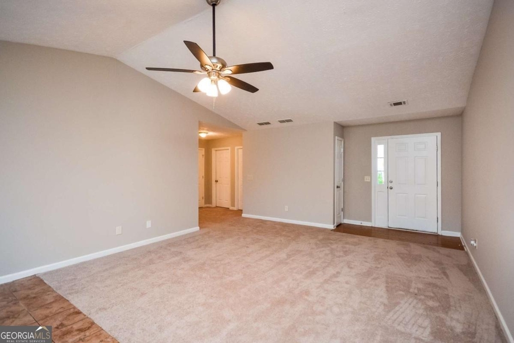 300 Claremont Drive - Photo 10