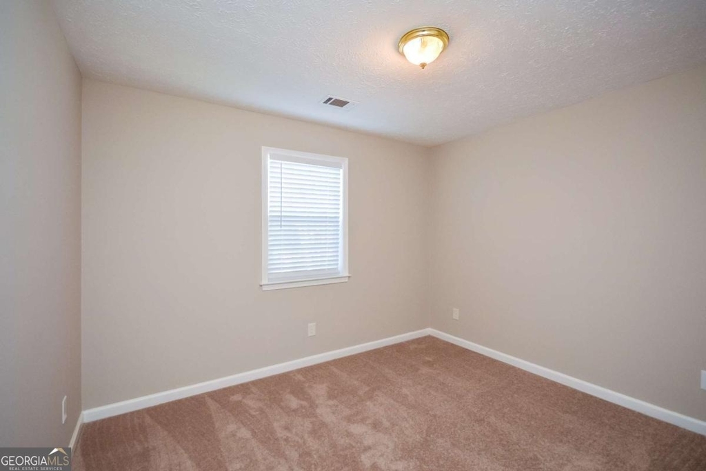 300 Claremont Drive - Photo 7