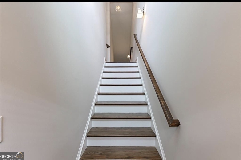 3312 Sangster Way - Photo 1