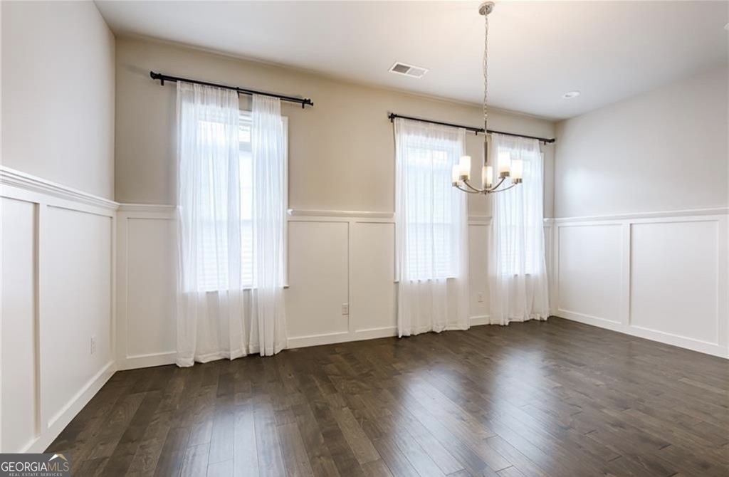 3312 Sangster Way - Photo 2