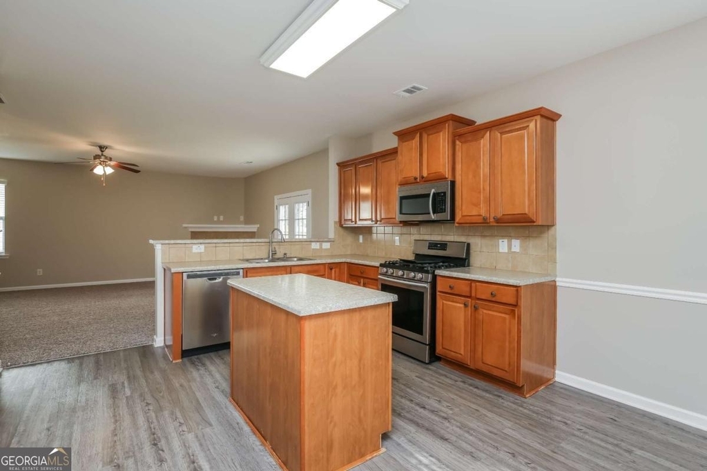 4121 Village Preserv Way - Photo 0