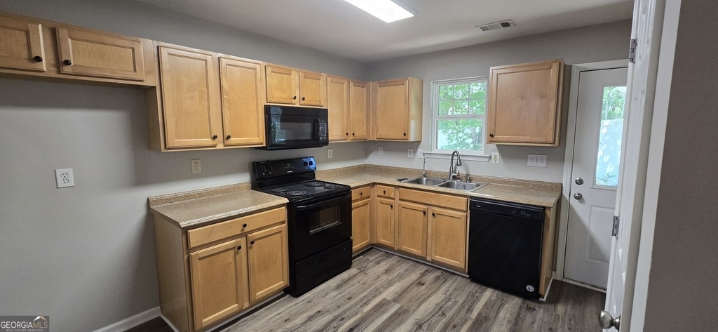204 Oconee Way - Photo 10