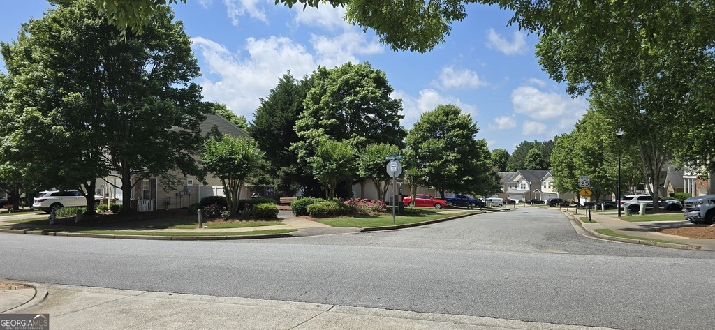 204 Oconee Way - Photo 2