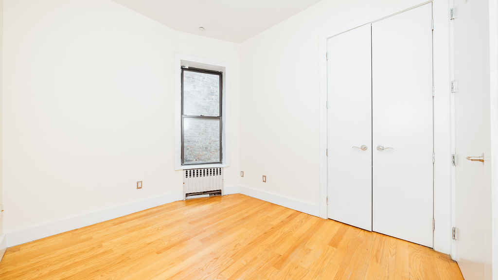 169 Rogers Ave - Photo 1