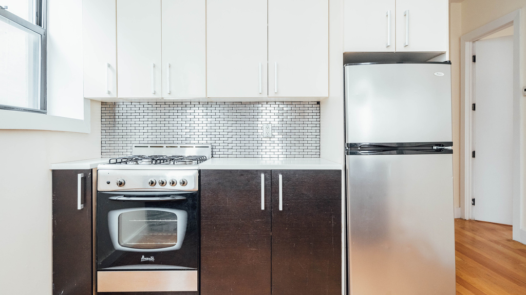 169 Rogers Ave - Photo 12