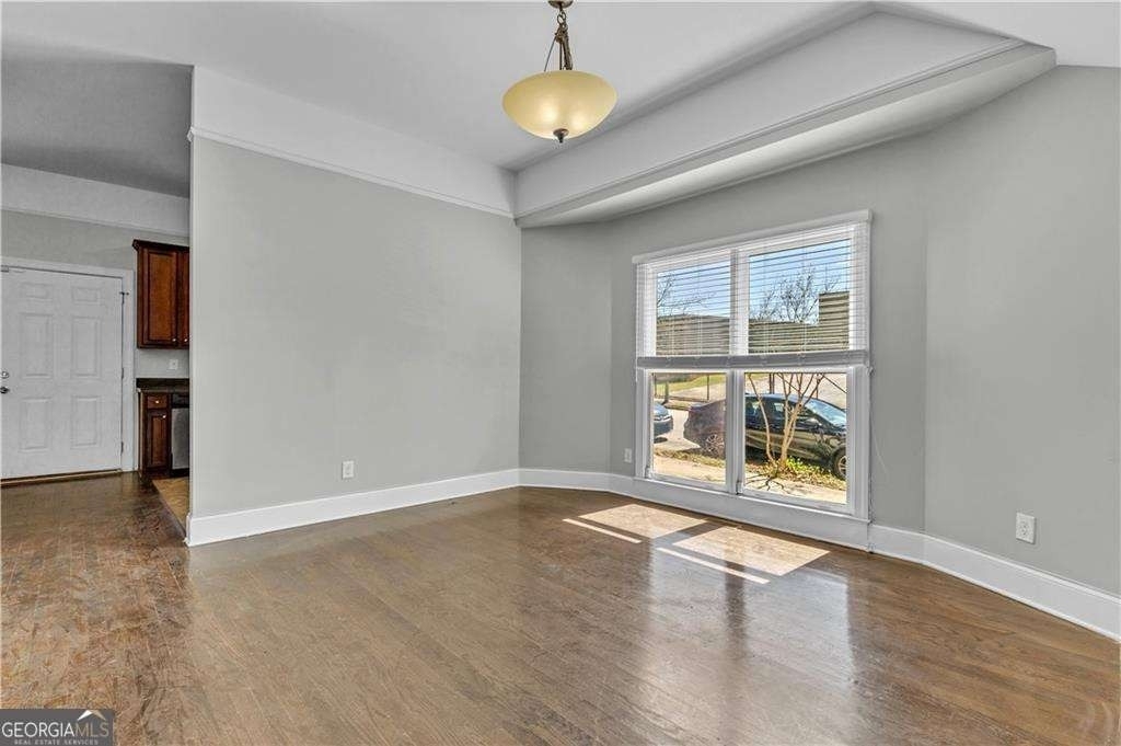 94 Lucy Street Se - Photo 16