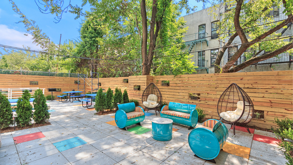 230 Schaefer St  - Photo 9