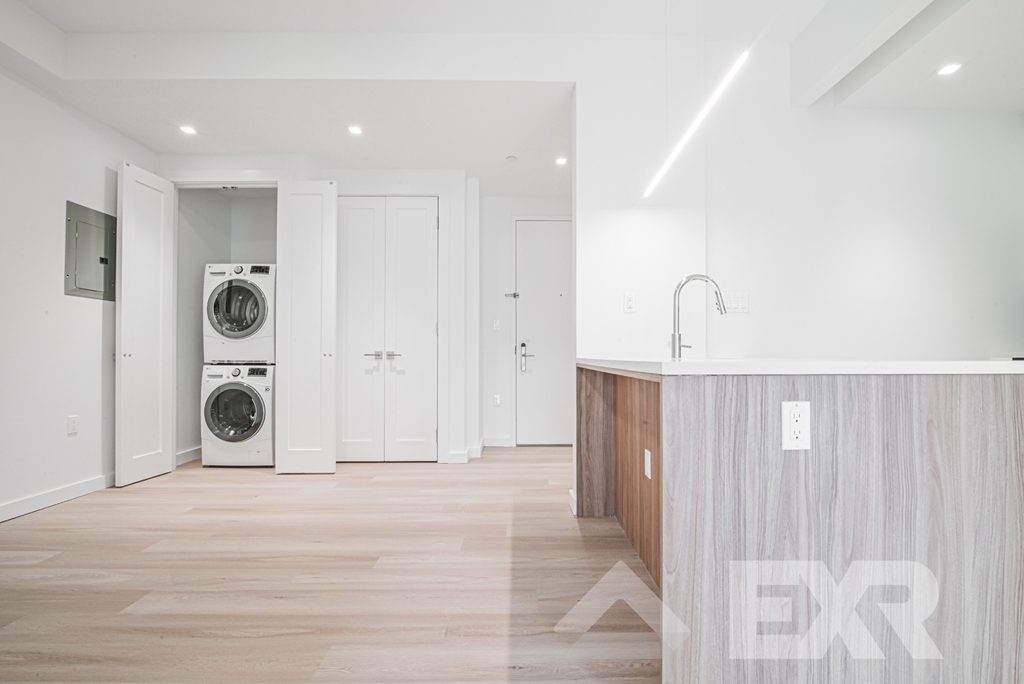 100 Lenox Road - Photo 2