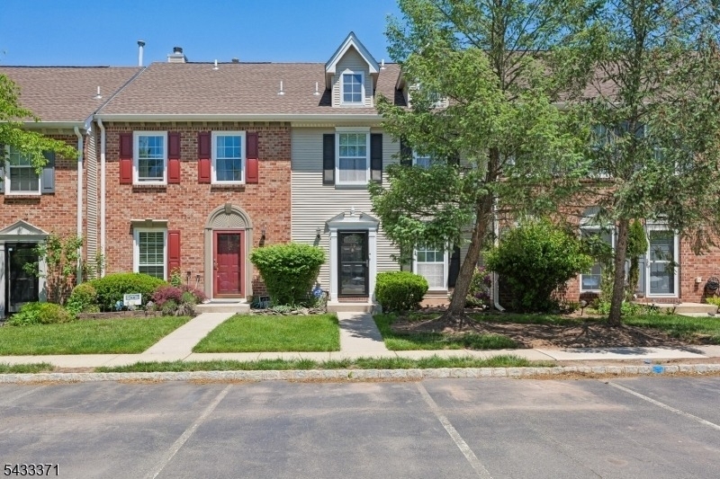 79 Chelsea Ct - Photo 0