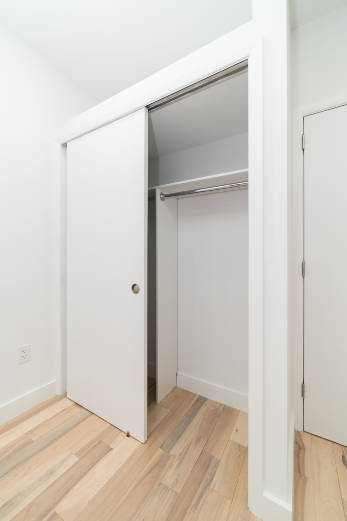 703 9th Avenue - Photo 6
