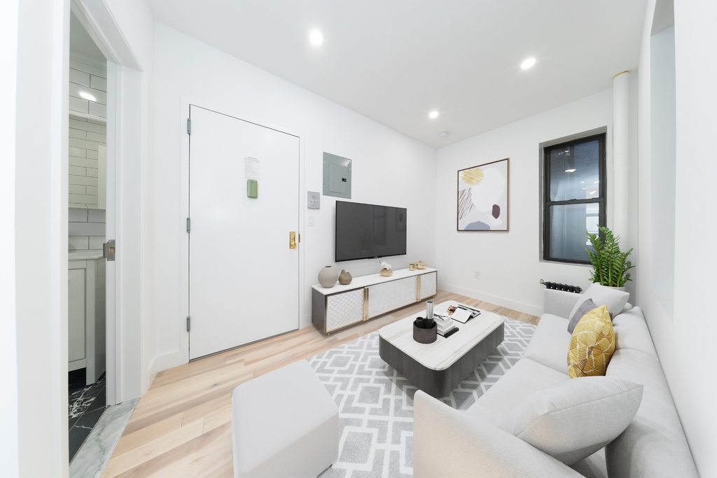 703 9th Avenue - Photo 7