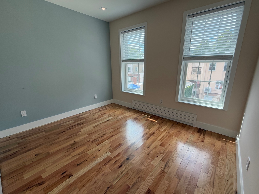 22-60 24th Street - Photo 4