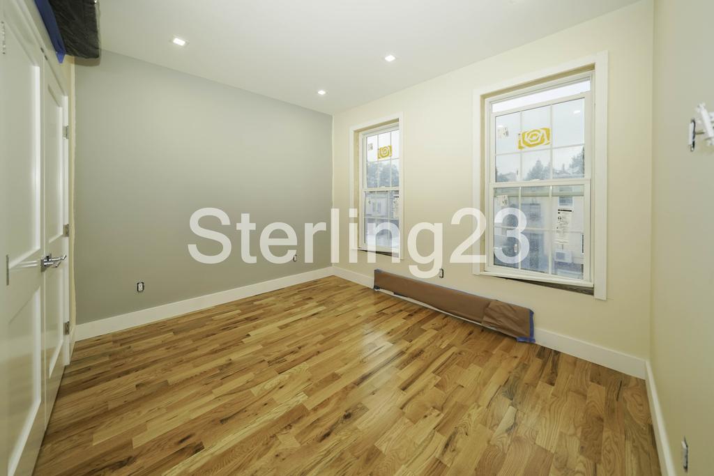 22-60 24th Street - Photo 4