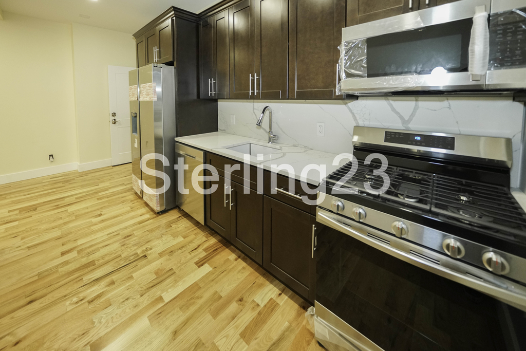 22-60 24th Street - Photo 3
