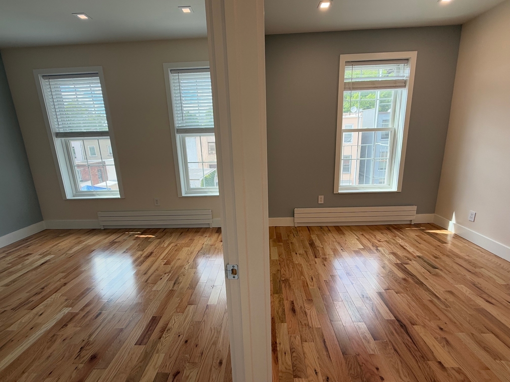 22-60 24th Street - Photo 3