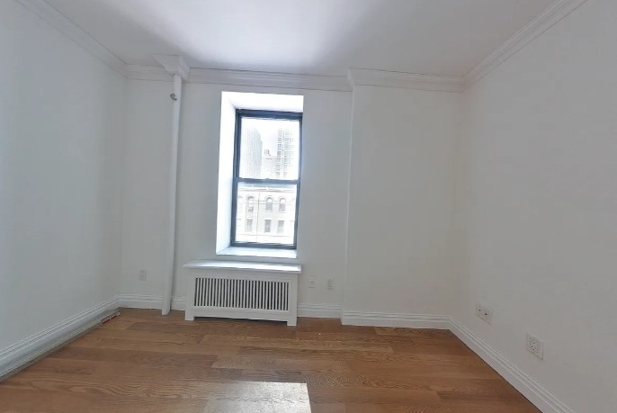400 East 91st Street - Photo 2