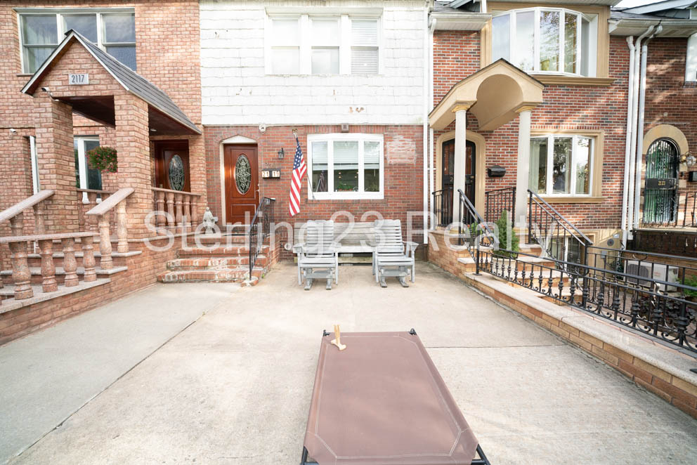 21-19 46th Street - Photo 15