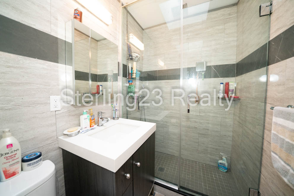 21-19 46th Street - Photo 16