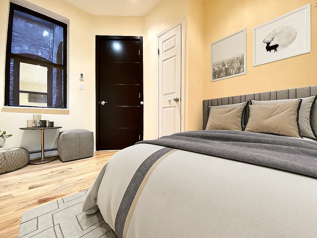 342 Manhattan Avenue - Photo 5