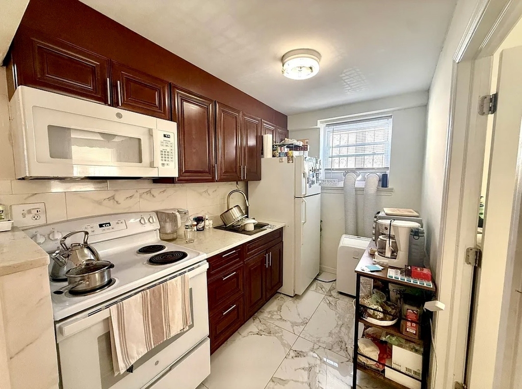 38-6 20th Road - Photo 0