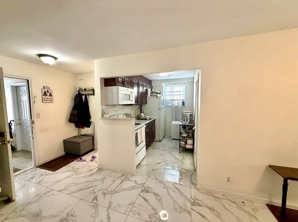 38-6 20th Road - Photo 3
