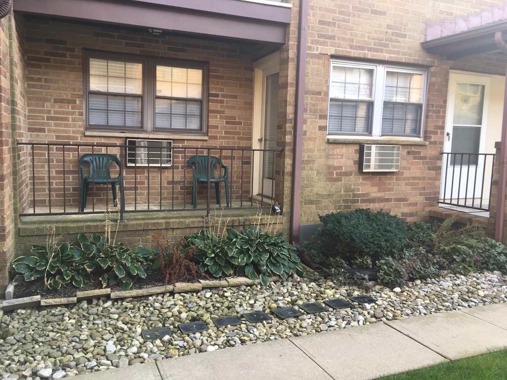 1501 Ocean Avenue - Photo 2