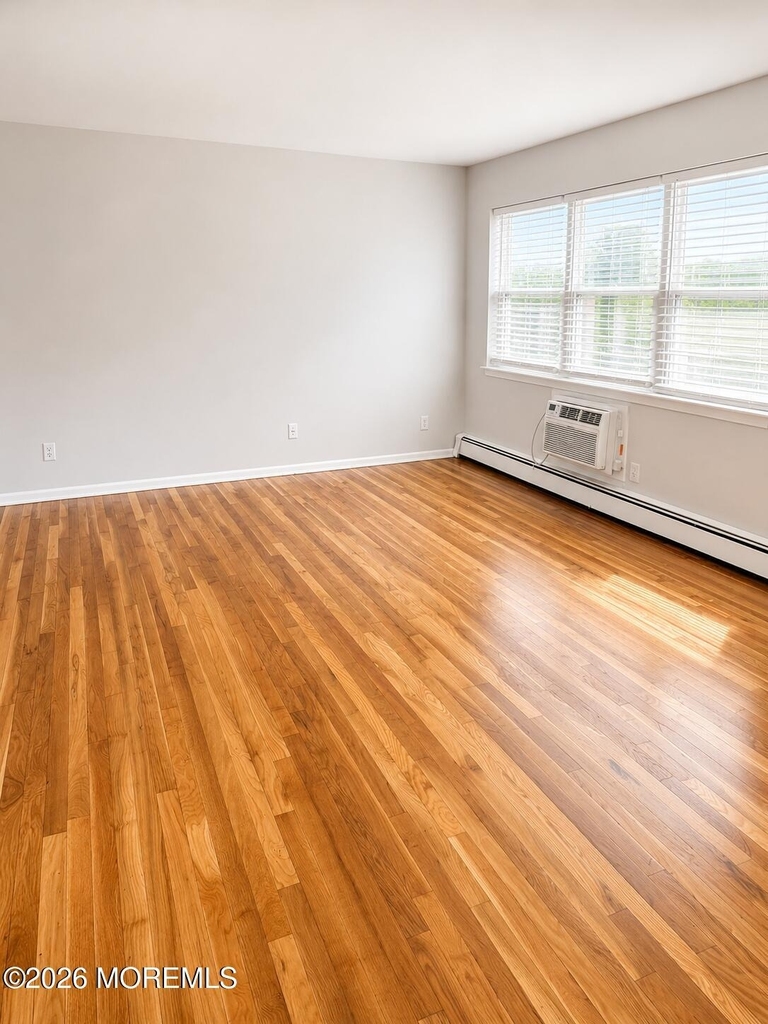 315-317 8th Avenue - Photo 4
