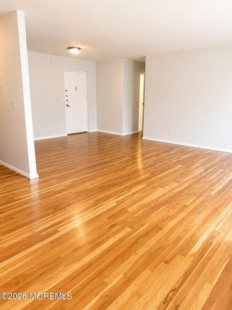 315-317 8th Avenue - Photo 5