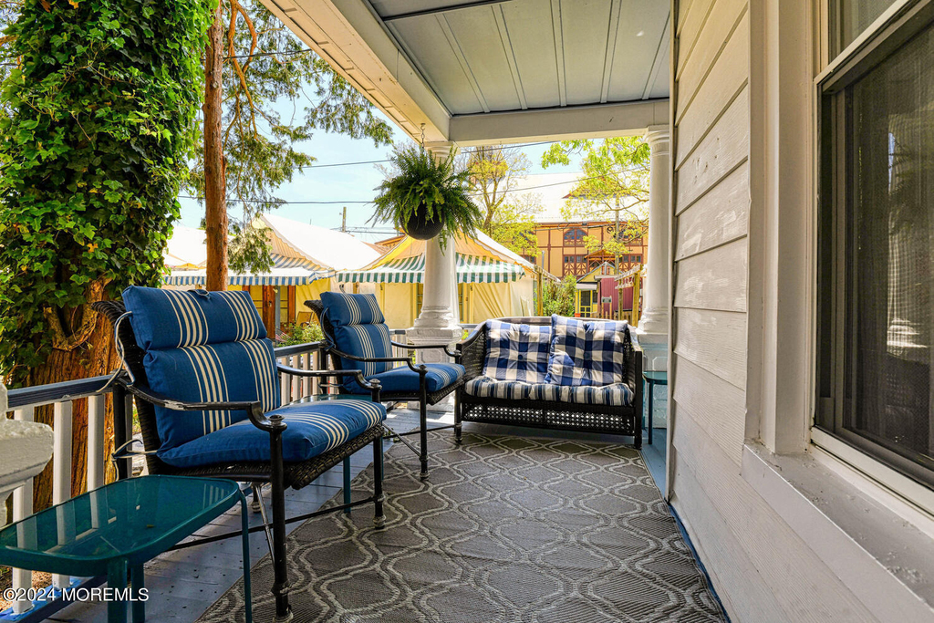 59 Kingsley Place - Photo 1