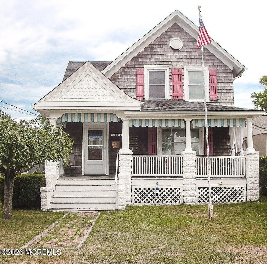 100 Columbia Avenue - Photo 0