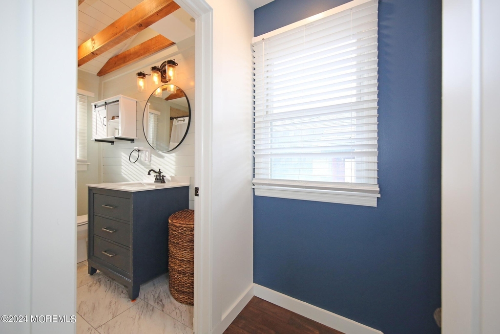 67 S Bay Avenue - Photo 28