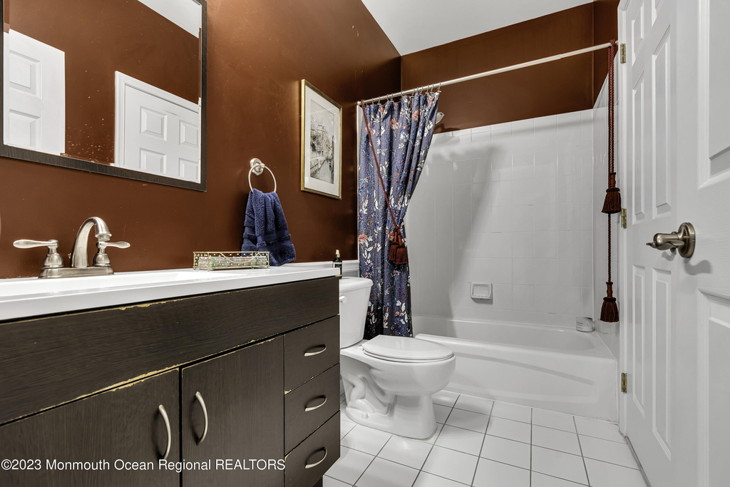 536 St Andrews Place - Photo 17