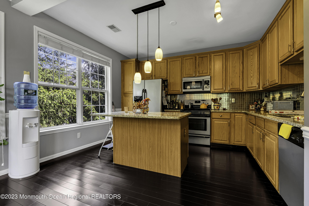 536 St Andrews Place - Photo 10