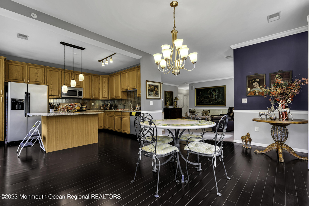 536 St Andrews Place - Photo 9