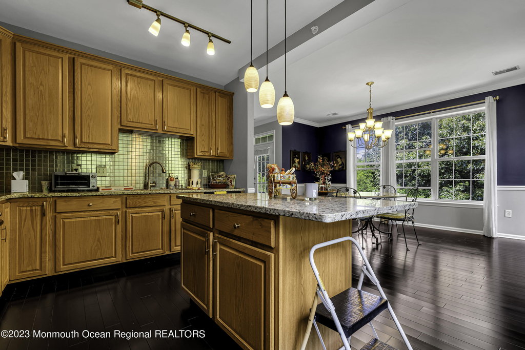 536 St Andrews Place - Photo 11