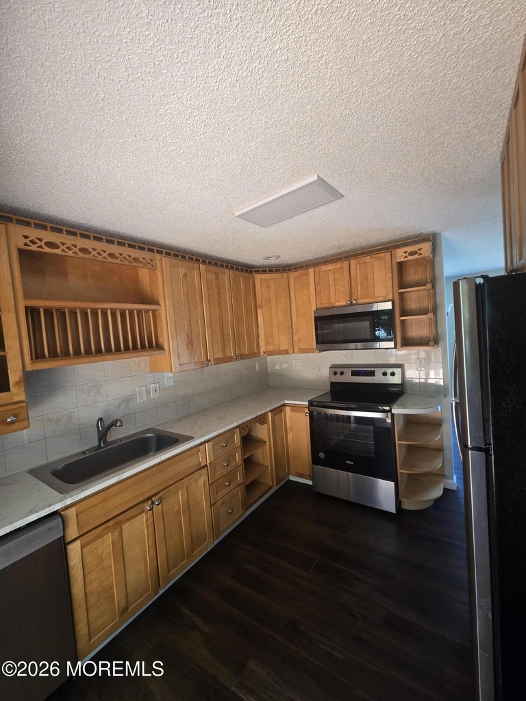151 Shenandoah Boulevard - Photo 10